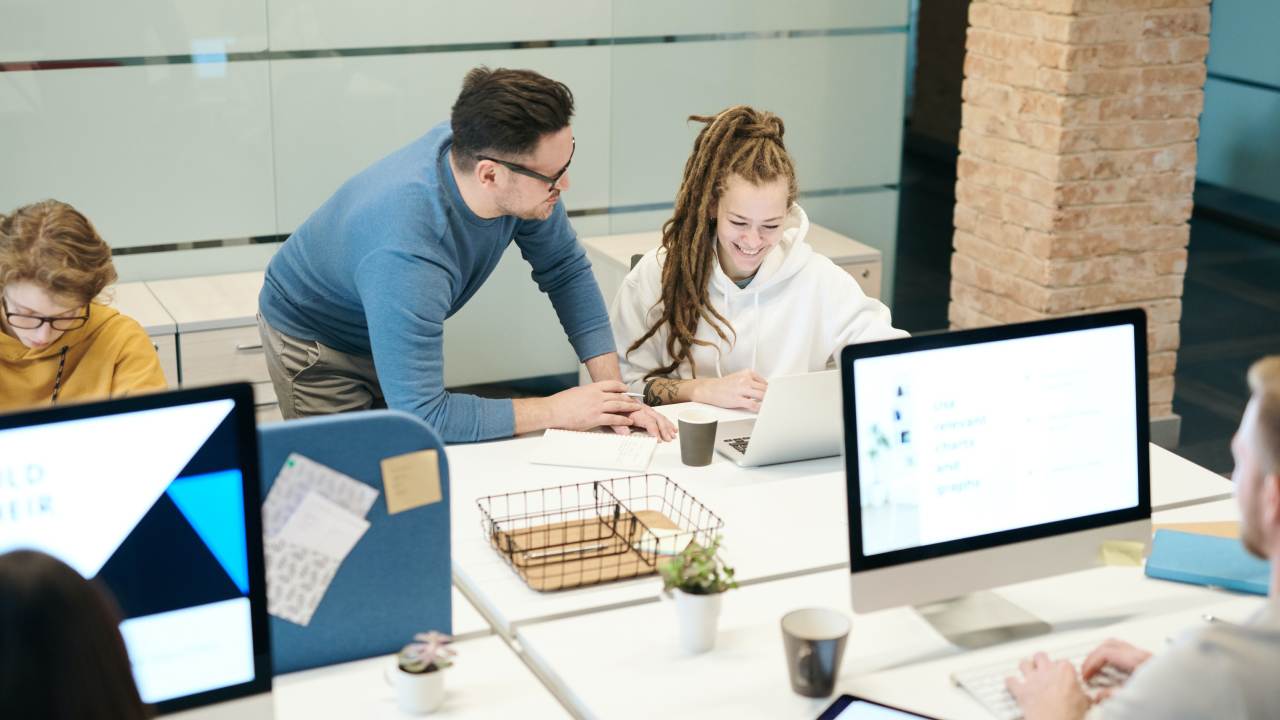 A guide to hot desking etiquette Robin